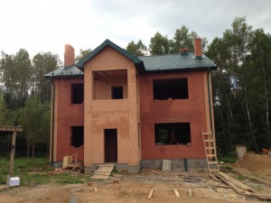 Строительство кирпичного коттеджа. Коттеджный поселок, Дмитровский район.